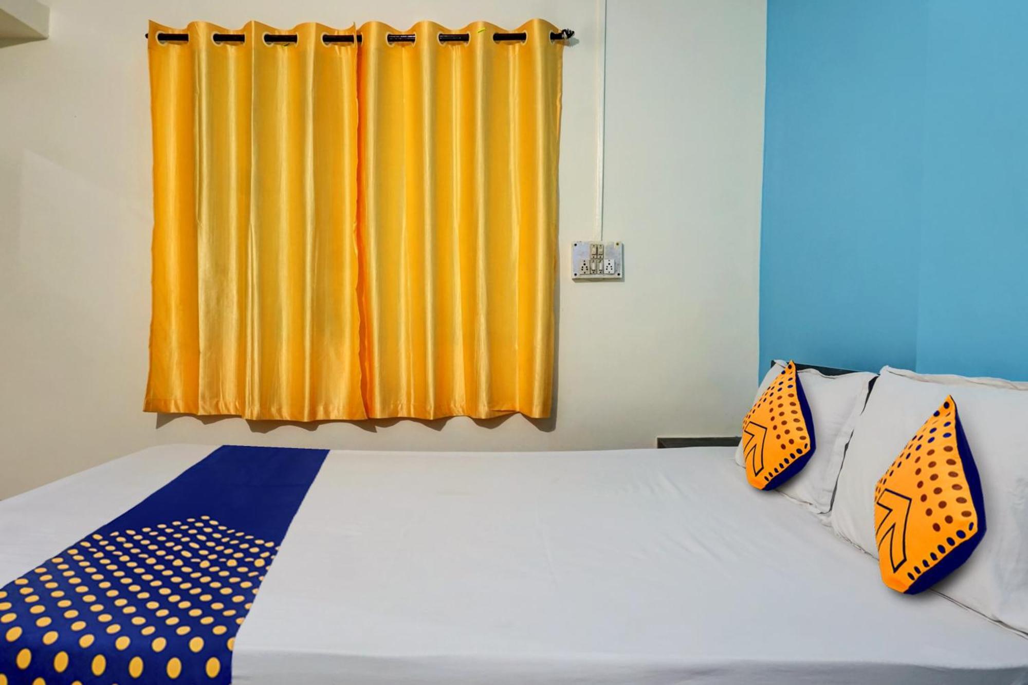 Spot On Samadhan Lodge Pune Luaran gambar